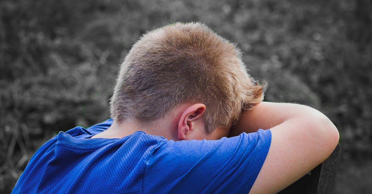 Praktyczne porady na radzenie sobie z frustracją dzieci: jak zamienić wybuchy w rozmowę i współpracę